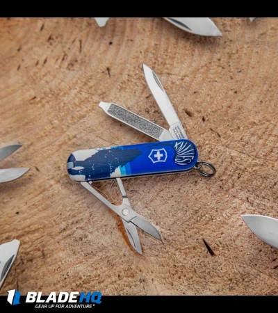 Victorinox Classic SD Swiss Army Knife Blade HQ Blue Crazy Wolf "Lobo Loco" - Image 9