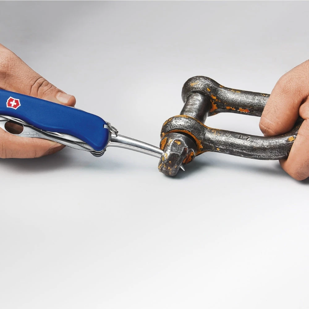 Victorinox Skipper Pro Lockblade Swiss Army Knife - Image 4